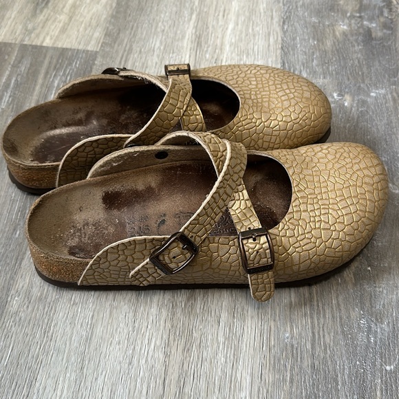 Leather Birkenstock shoes 👟 - Picture 2 of 7